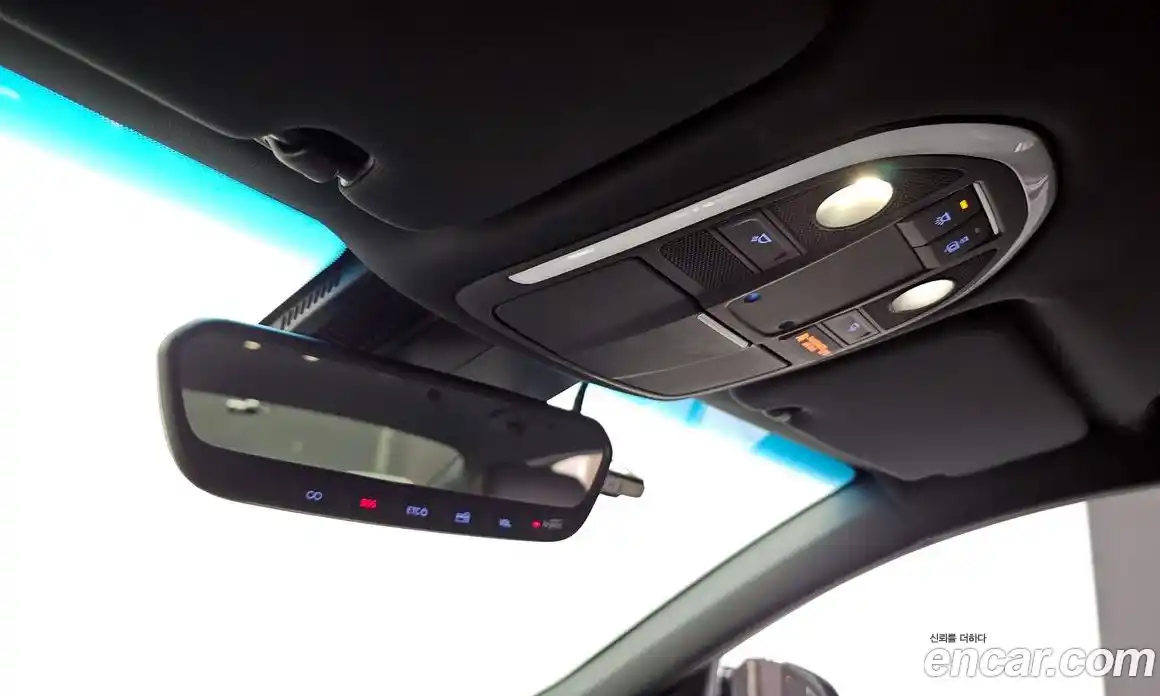 Genesis G70 2018 2.0 Автомат в Москве № 81478, фото 18