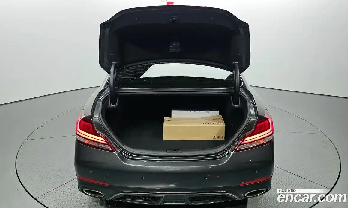 Genesis G70 2018 2.0 Автомат в Москве № 81478, фото 20