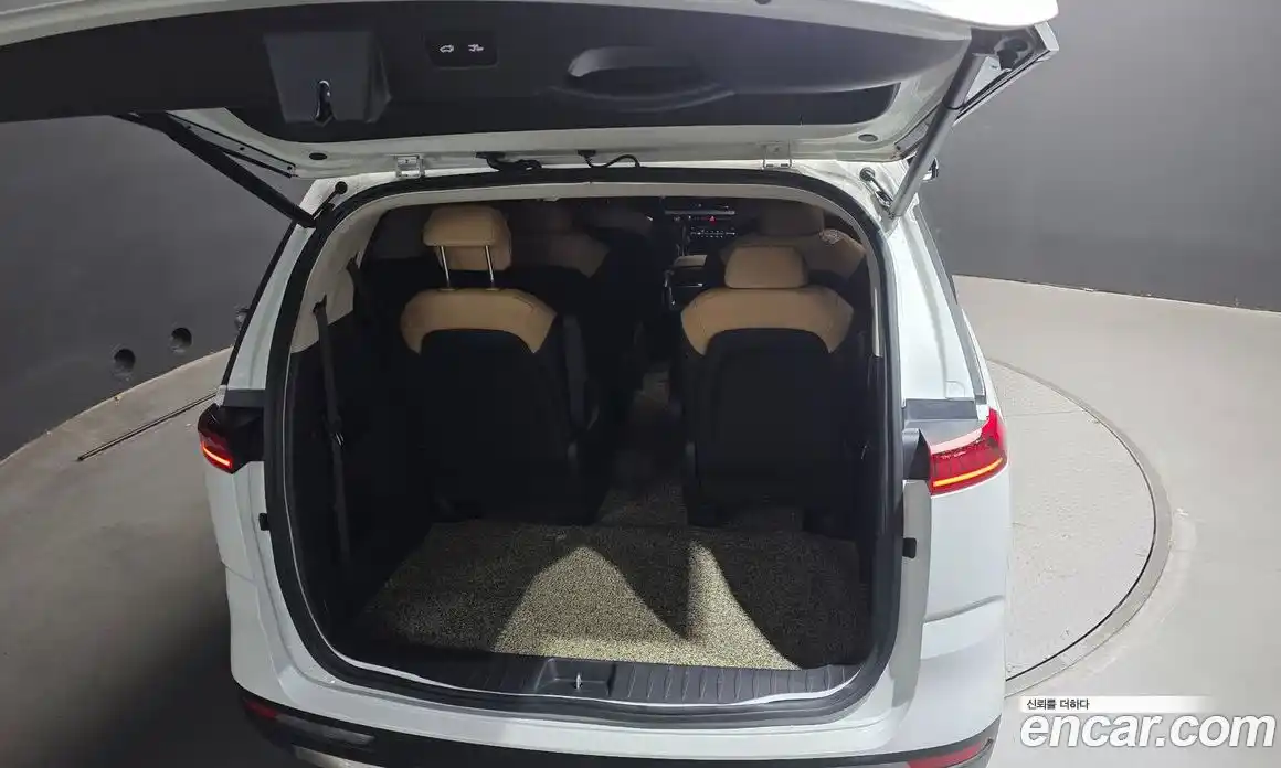 Kia Canival 2023 2.2 Автомат в Москве № 8269, фото 11