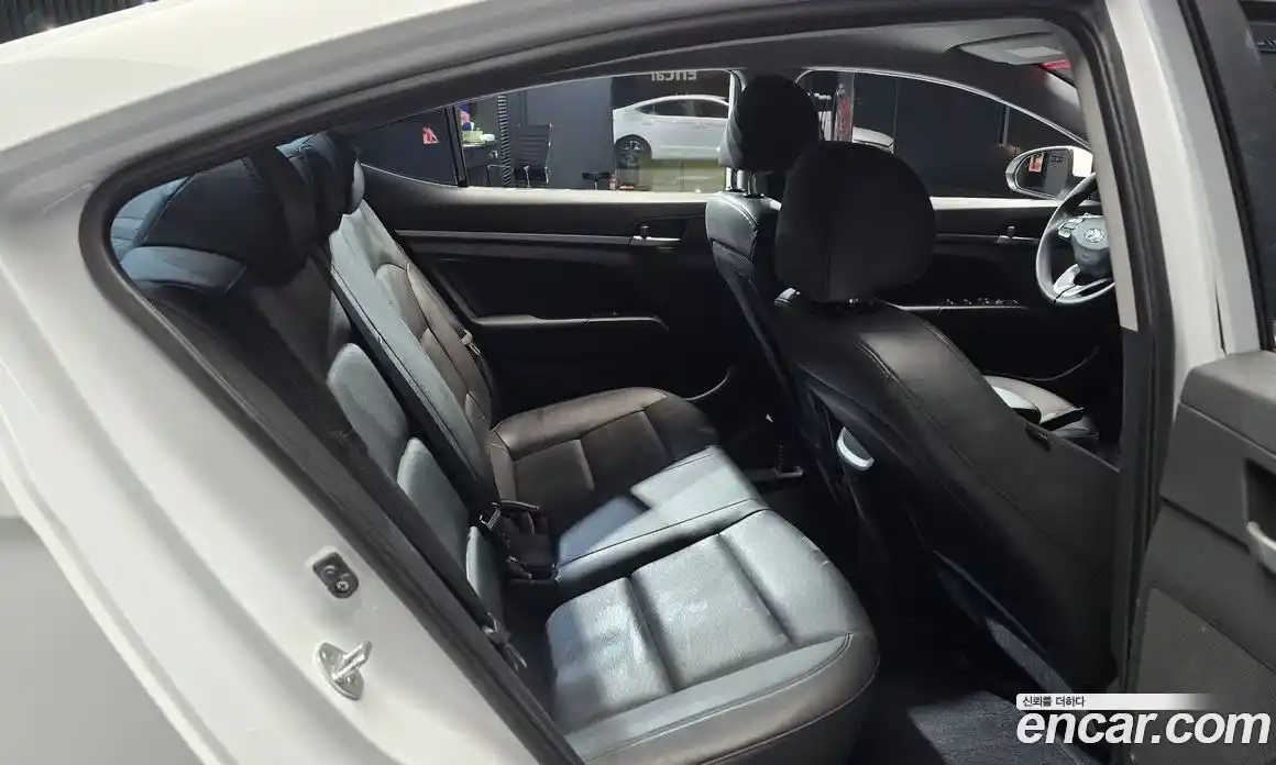 Hyundai Avante 2020 1.6 Автомат в Москве № 86692, фото 13