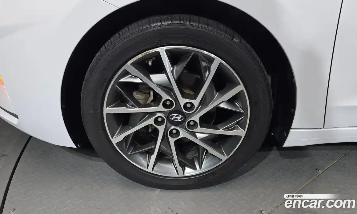 Hyundai Avante 2020 1.6 Автомат в Москве № 86692, фото 16