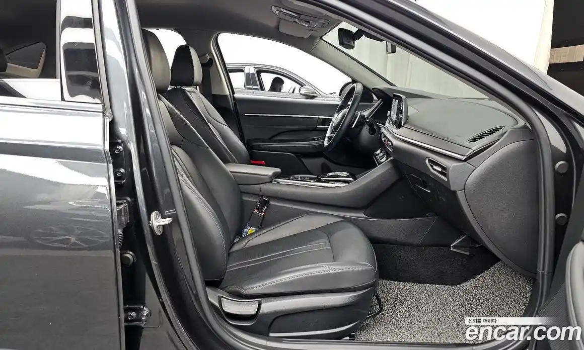 Hyundai Sonata 2023 2.0 Автомат в Москве № 8914, фото 15