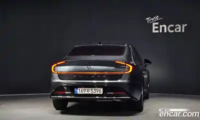 Hyundai Sonata 2023 2.0 Автомат в Москве № 8914, миниатюра 2