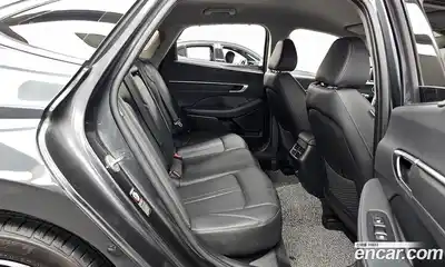 Hyundai Sonata 2023 2.0 Автомат в Москве № 8914, миниатюра 3