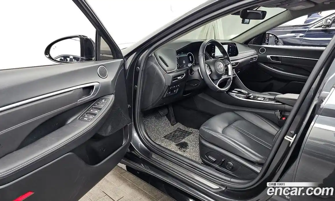 Hyundai Sonata 2023 2.0 Автомат в Москве № 8914, фото 8