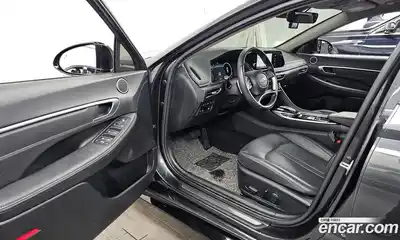 Hyundai Sonata 2023 2.0 Автомат в Москве № 8914, миниатюра 8