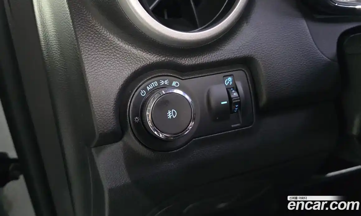 Chevrolet Trax 2016 1.4 Автомат в Москве № 99086, фото 17