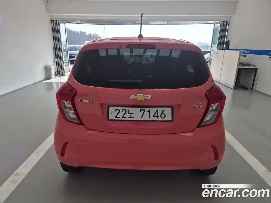 Chevrolet Spark 2018 1.0 Автомат в Москве № 103694, фото 3