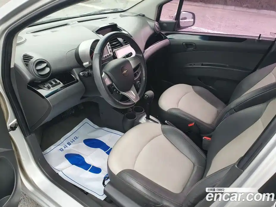 Chevrolet Spark 2012 1.0 Автомат в Москве № 104221, фото 8