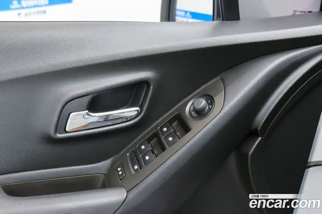 Chevrolet Trax 2017 1.4 Автомат в Москве № 105054, фото 11