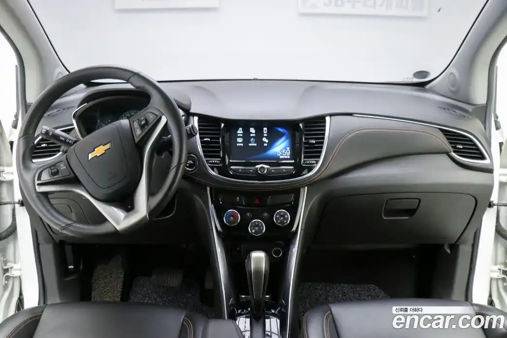 Chevrolet Trax 2017 1.4 Автомат в Москве № 105054, фото 7