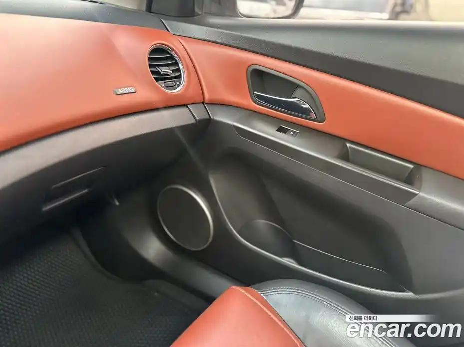 Chevrolet Cruze 2011 1.8 Автомат в Москве № 105403, фото 9