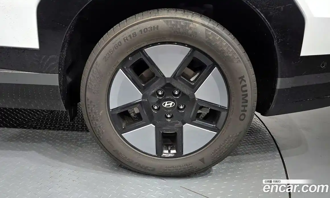 Hyundai Santa Fe 2024 1.6 Автомат в Москве № 107836, фото 2