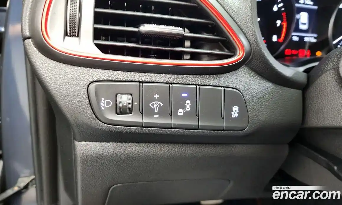 Hyundai i30 2018 1.6 Автомат в Москве № 110429, фото 11