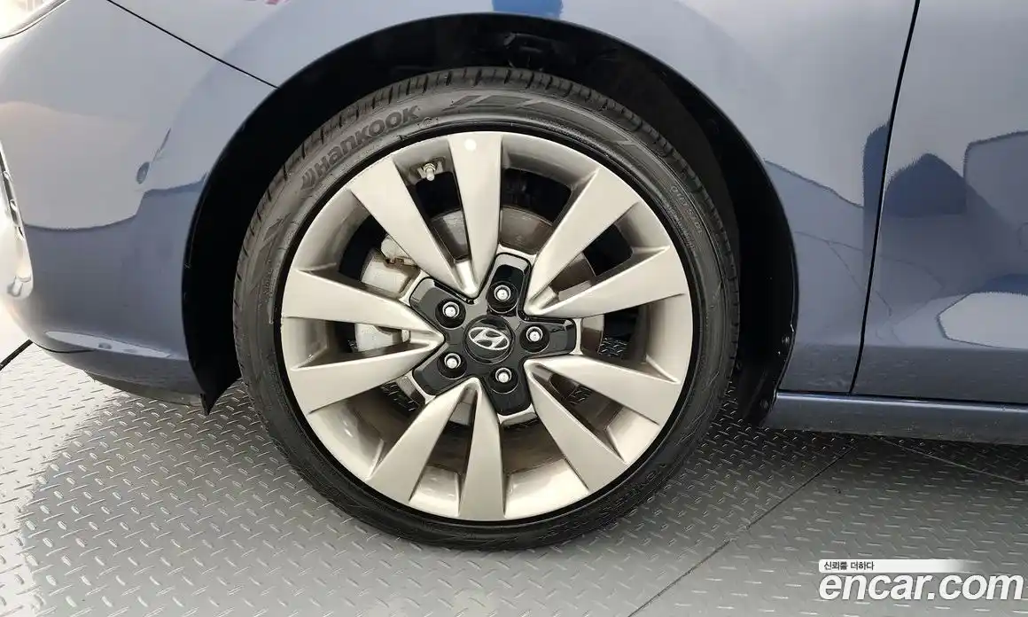 Hyundai i30 2018 1.6 Автомат в Москве № 110429, фото 13