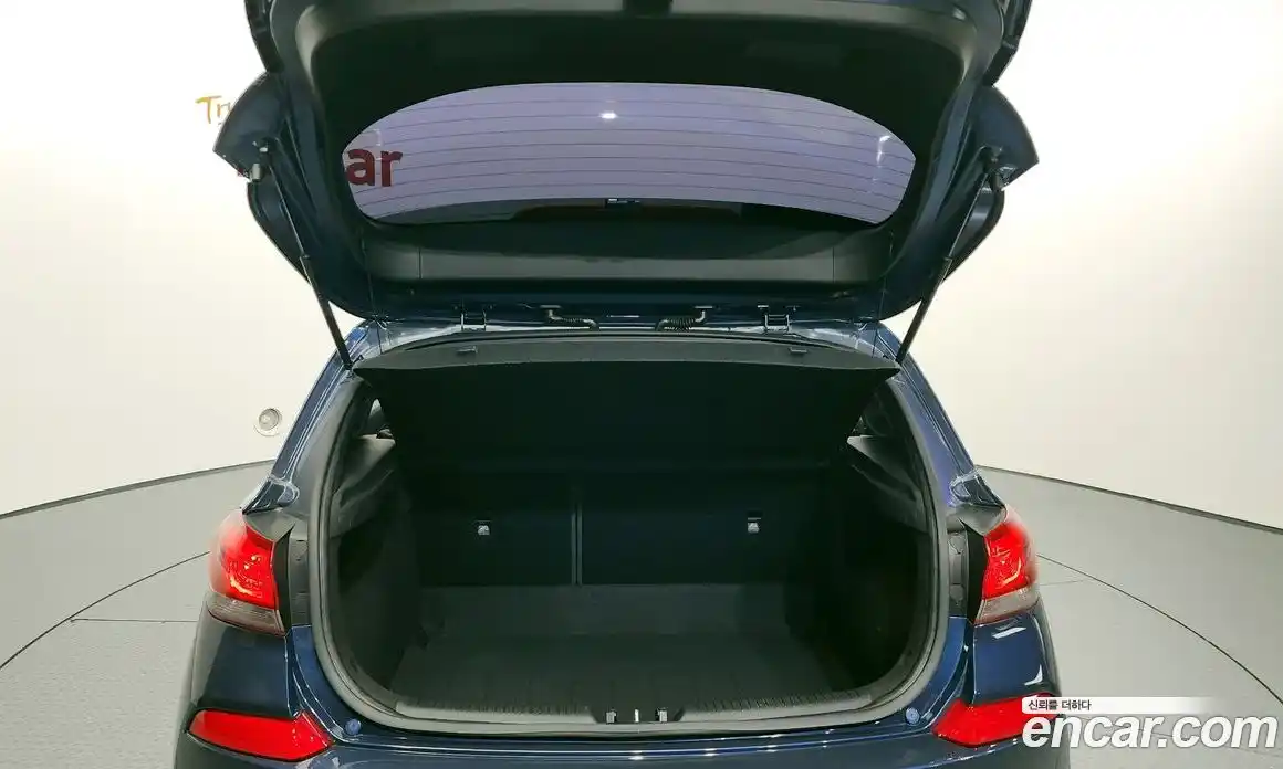 Hyundai i30 2018 1.6 Автомат в Москве № 110429, фото 19