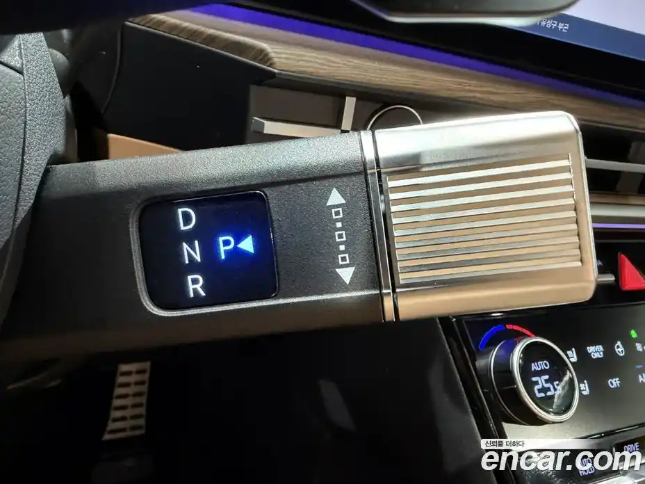 Hyundai Santa Fe 2025 1.6 Автомат в Москве № 110864, фото 15