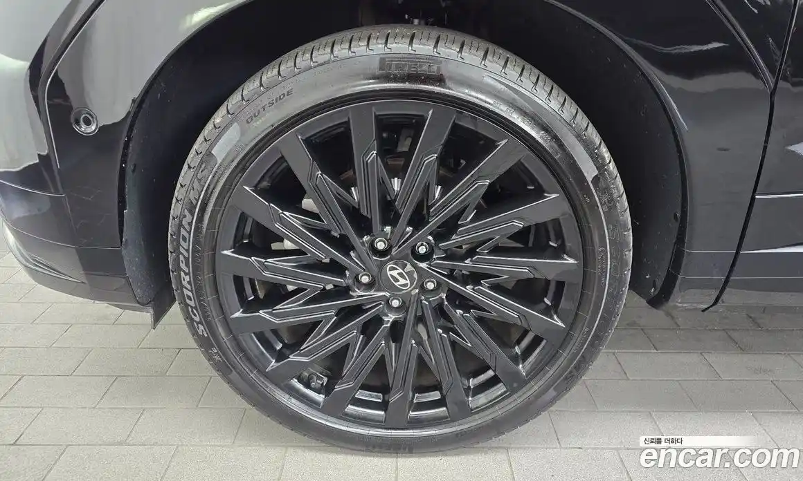 Hyundai Santa Fe 2024 2.5 Автомат в Москве № 111164, фото 1