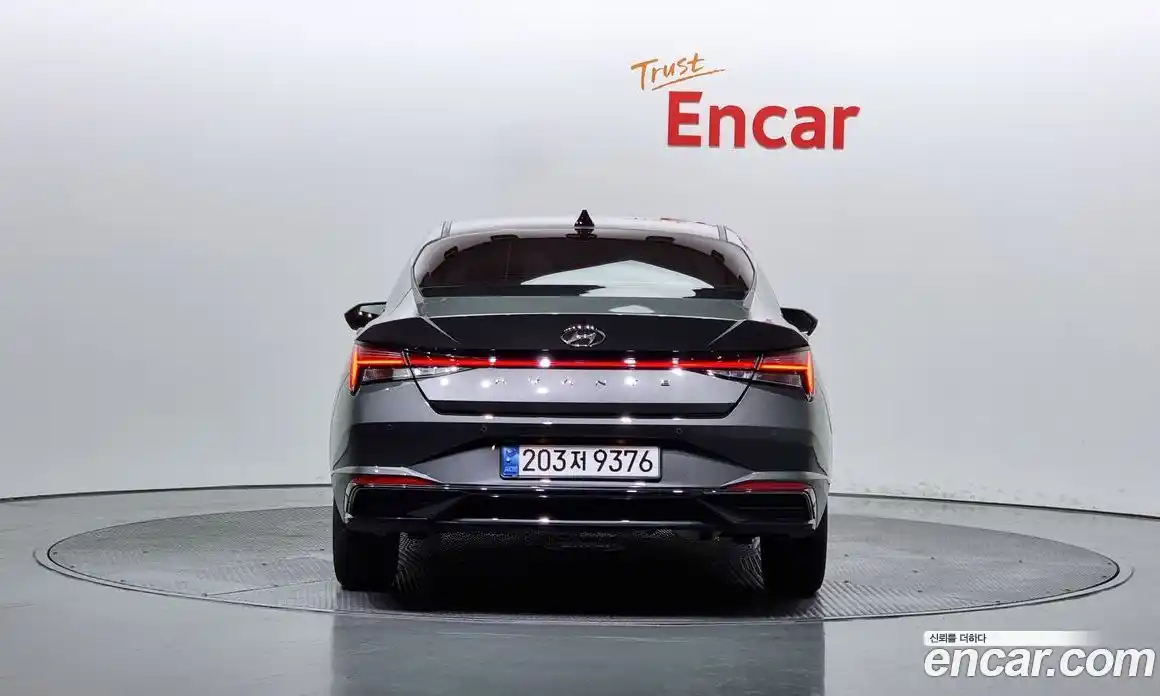 Hyundai Avante 2023 1.6 Автомат в Москве № 112084, фото 1