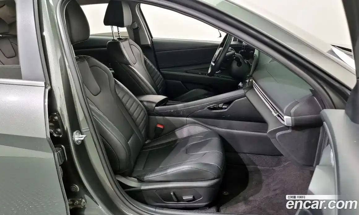 Hyundai Avante 2023 1.6 Автомат в Москве № 112084, фото 11