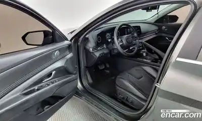 Hyundai Avante 2023 1.6 Автомат в Москве № 112084, миниатюра 12