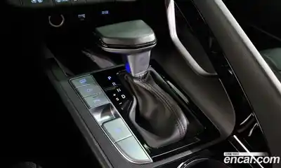 Hyundai Avante 2023 1.6 Автомат в Москве № 112084, миниатюра 3