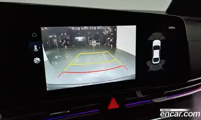 Hyundai Avante 2023 1.6 Автомат в Москве № 112084, миниатюра 4