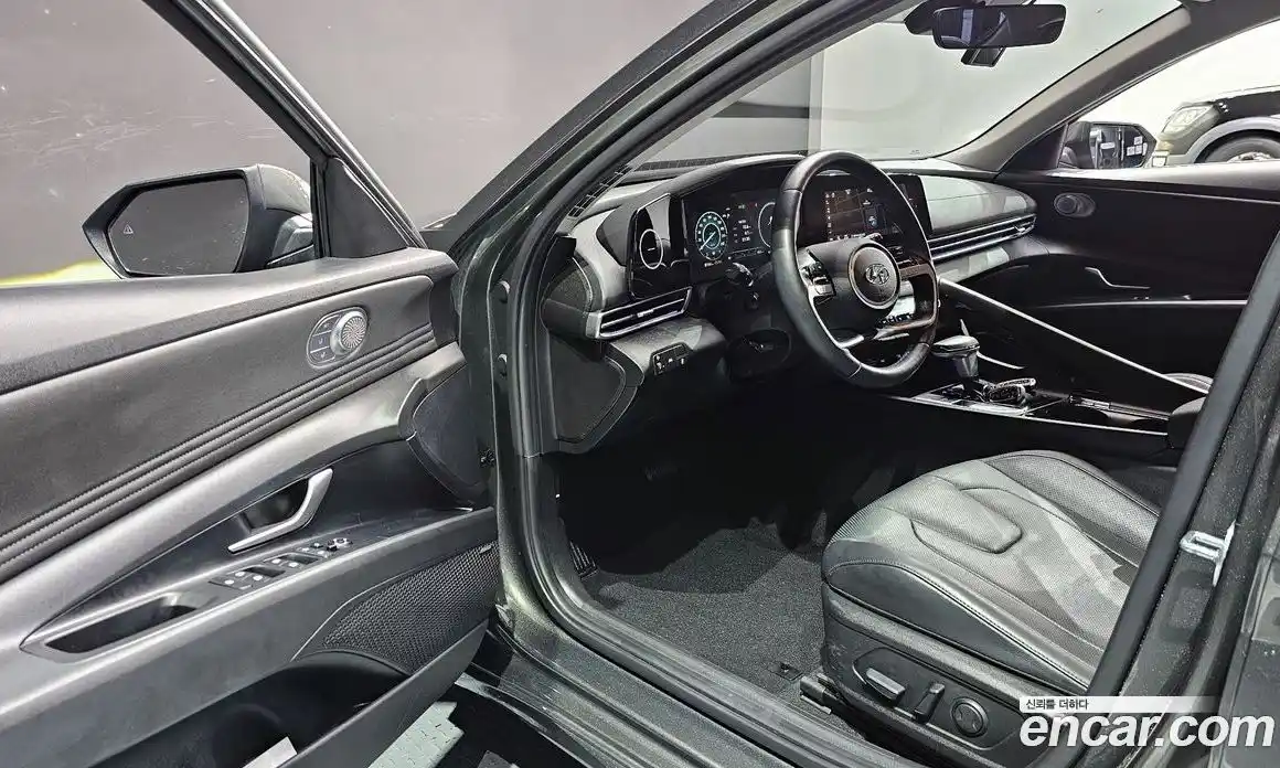 Hyundai Avante 2021 1.6 Автомат в Москве № 113302, фото 18