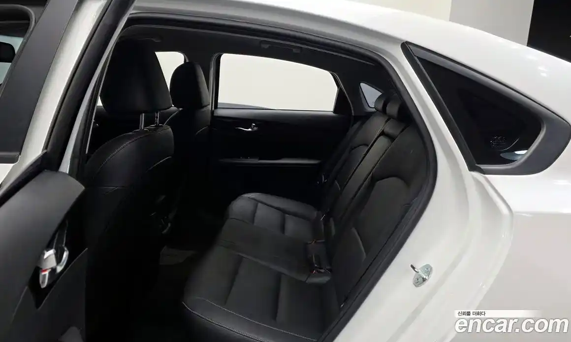 Kia K3 2024 1.6 Автомат в Москве № 114167, фото 9