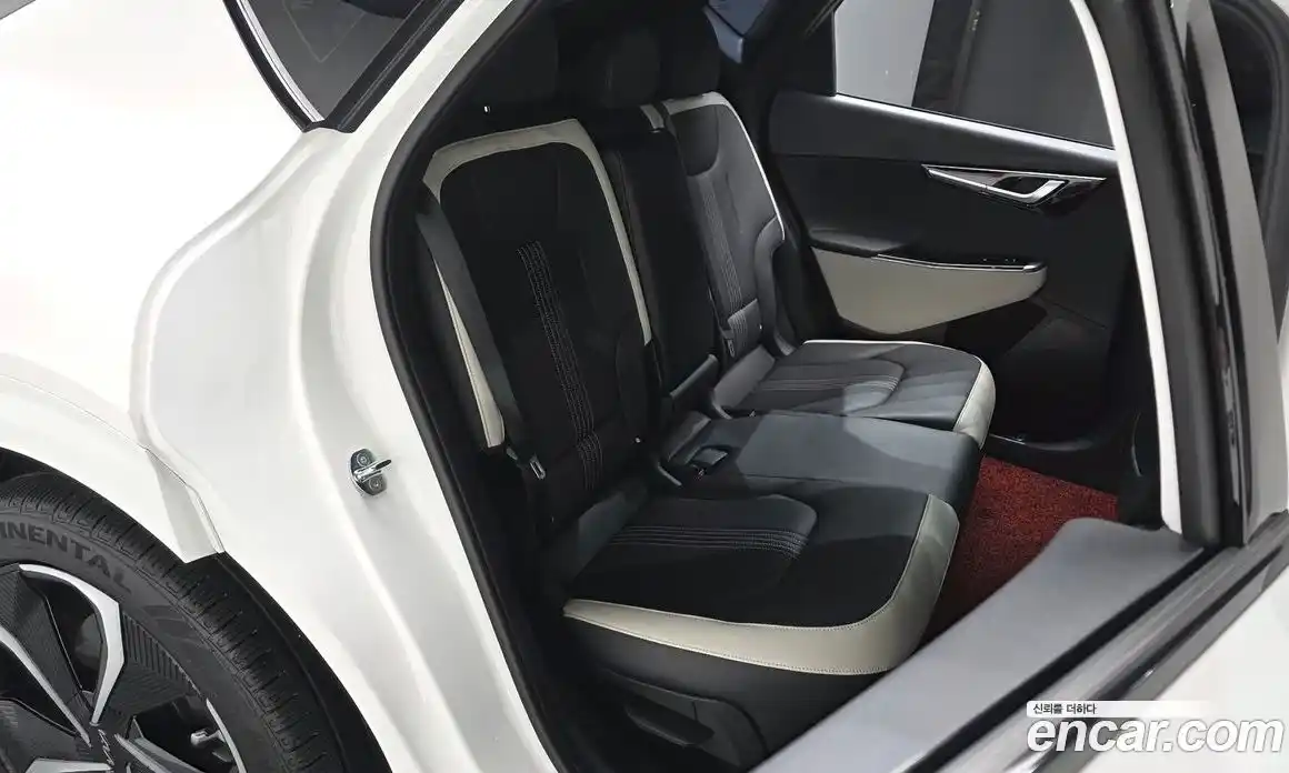 Kia EV6 2023 0.1 Автомат в Москве № 124057, фото 11