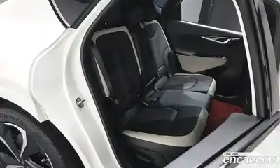 Kia EV6 2023 0.1 Автомат в Москве № 124057, миниатюра 11