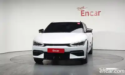 Kia EV6 2023 0.1 Автомат в Москве № 124057, миниатюра 3