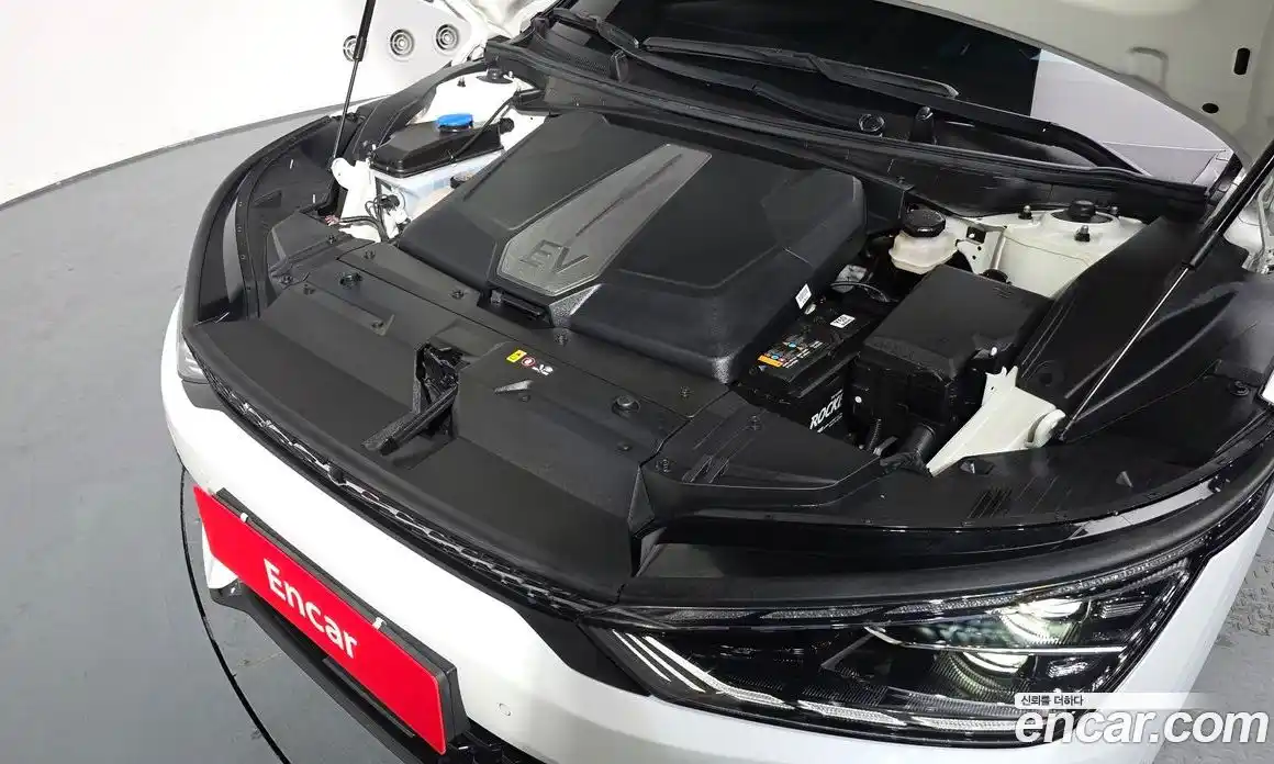 Kia EV6 2023 0.1 Автомат в Москве № 124057, фото 6