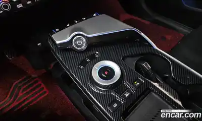 Kia EV6 2023 0.1 Автомат в Москве № 124057, миниатюра 9