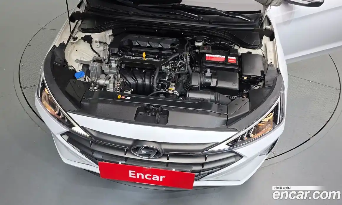 Hyundai Avante 2019 1.6 Автомат в Москве № 125366, фото 1