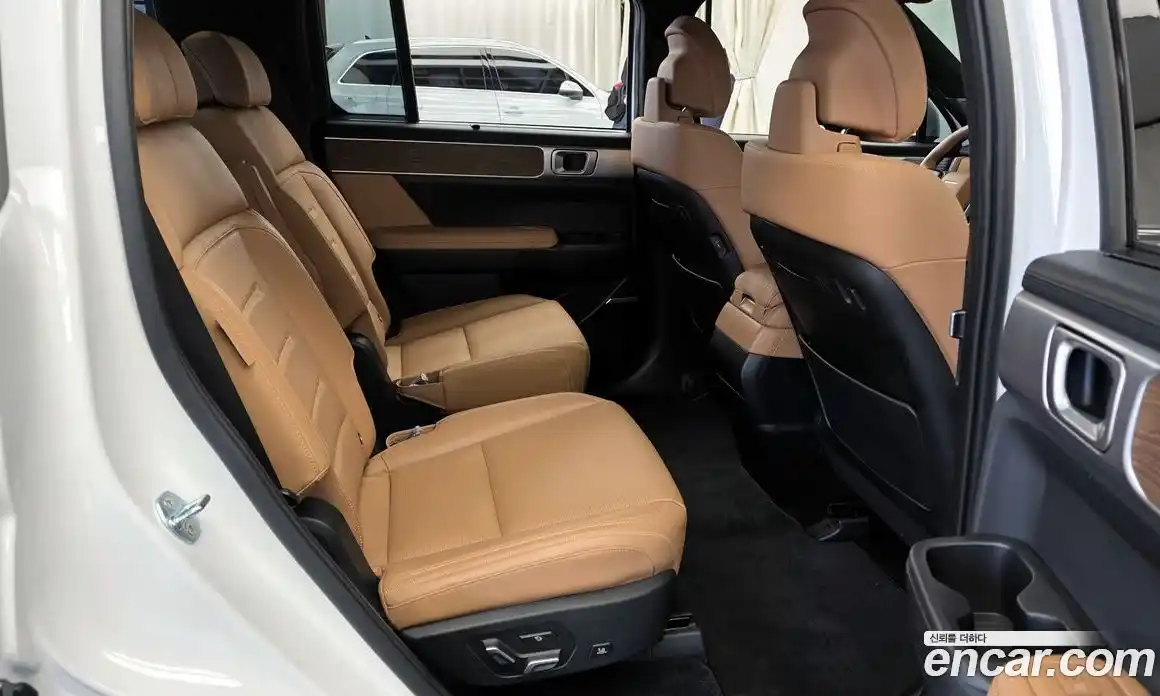 Hyundai Santa Fe 2024 1.6 Автомат в Москве № 125968, фото 18