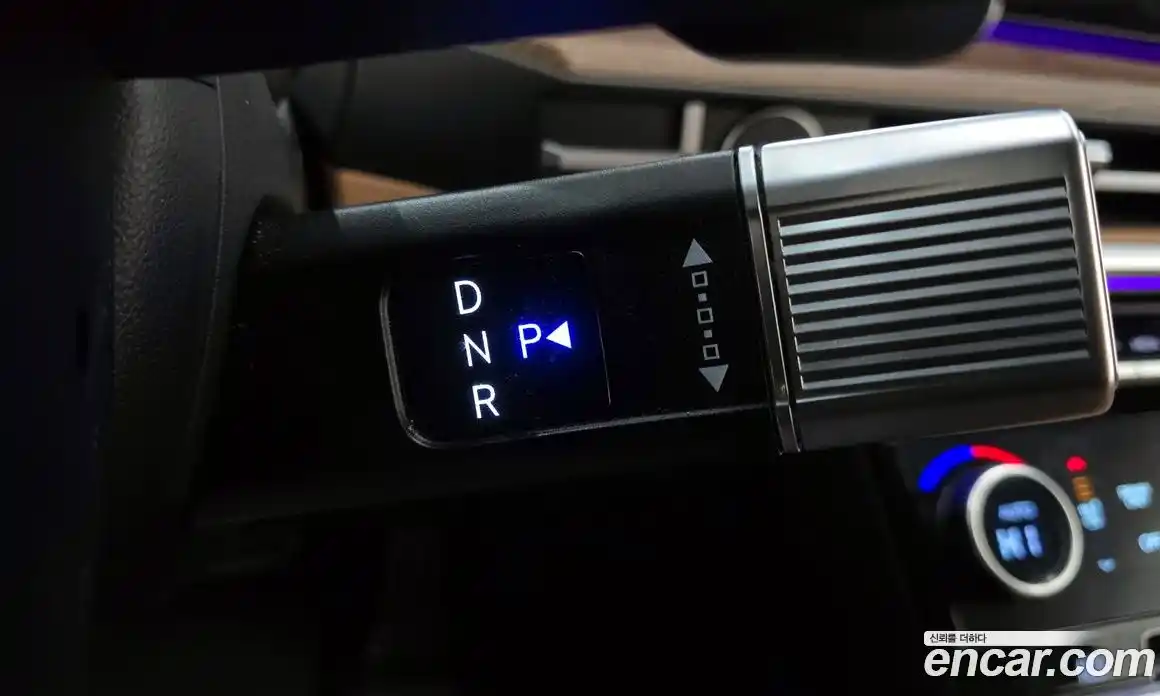 Hyundai Santa Fe 2024 1.6 Автомат в Москве № 126260, фото 12