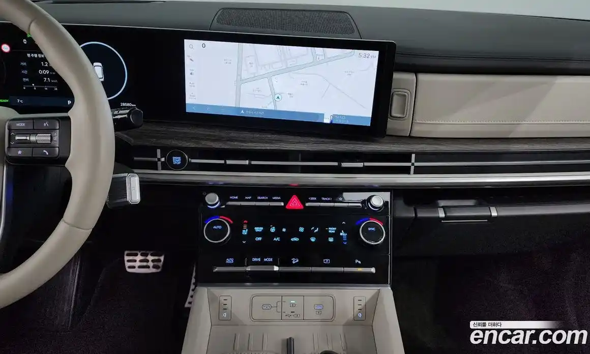 Hyundai Santa Fe 2024 1.6 Автомат в Москве № 126613, фото 8