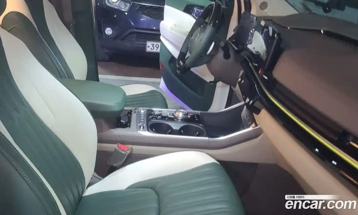 Kia Canival 2025 3.5 Автомат в Москве № 128514, фото 8