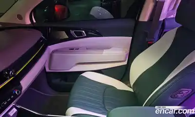 Kia Canival 2025 3.5 Автомат в Москве № 128514, миниатюра 10