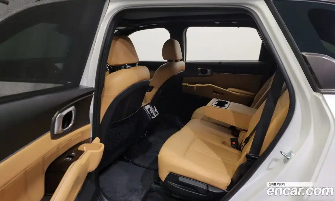 Kia Sorento 2023 1.6 Автомат в Москве № 130287, фото 20