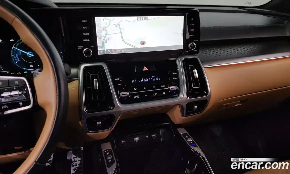 Kia Sorento 2023 1.6 Автомат в Москве № 130287, фото 4