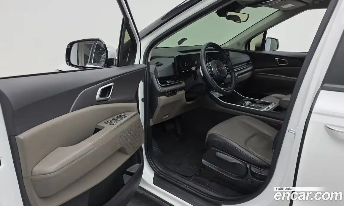 Kia Canival 2024 2.2 Автомат в Москве № 130342, фото 14