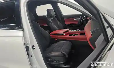 Genesis GV70 2024 2.5 Автомат в Москве № 13048, миниатюра 2