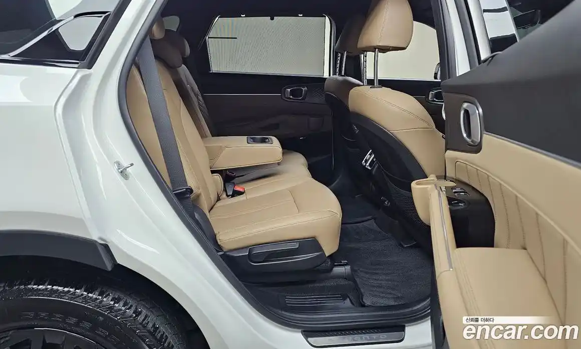 Kia Sorento 2024 1.6 Автомат в Москве № 131539, фото 1