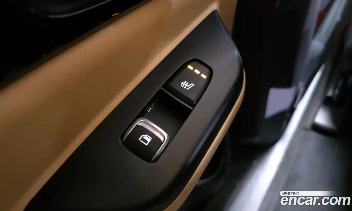 Kia Canival 2023 3.5 Автомат в Москве № 132403, фото 4