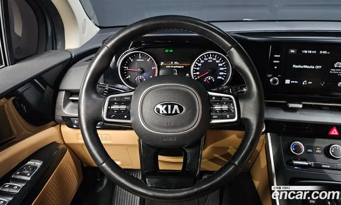 Kia Canival 2021 2.2 Автомат в Москве № 133982, фото 11