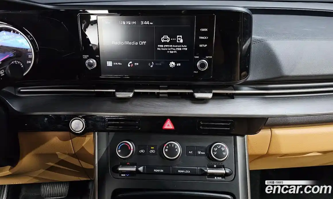 Kia Canival 2021 2.2 Автомат в Москве № 133982, фото 14