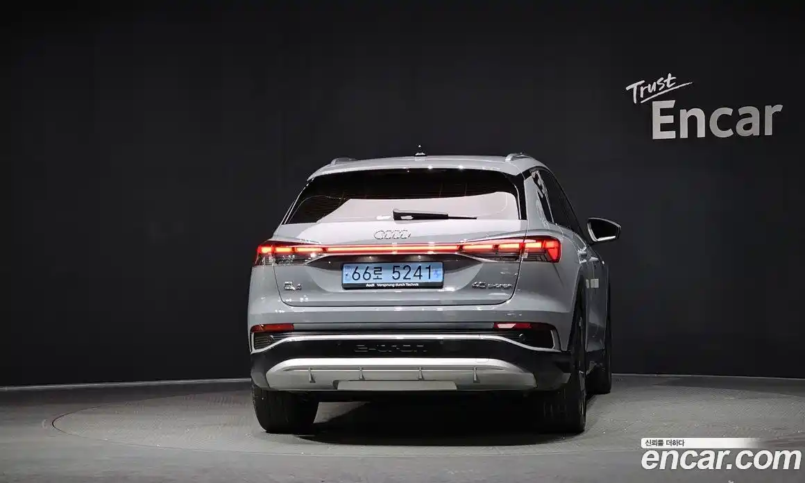 Audi Q4 e-tron 2023 0.2 Автомат в Москве № 134854, фото 16