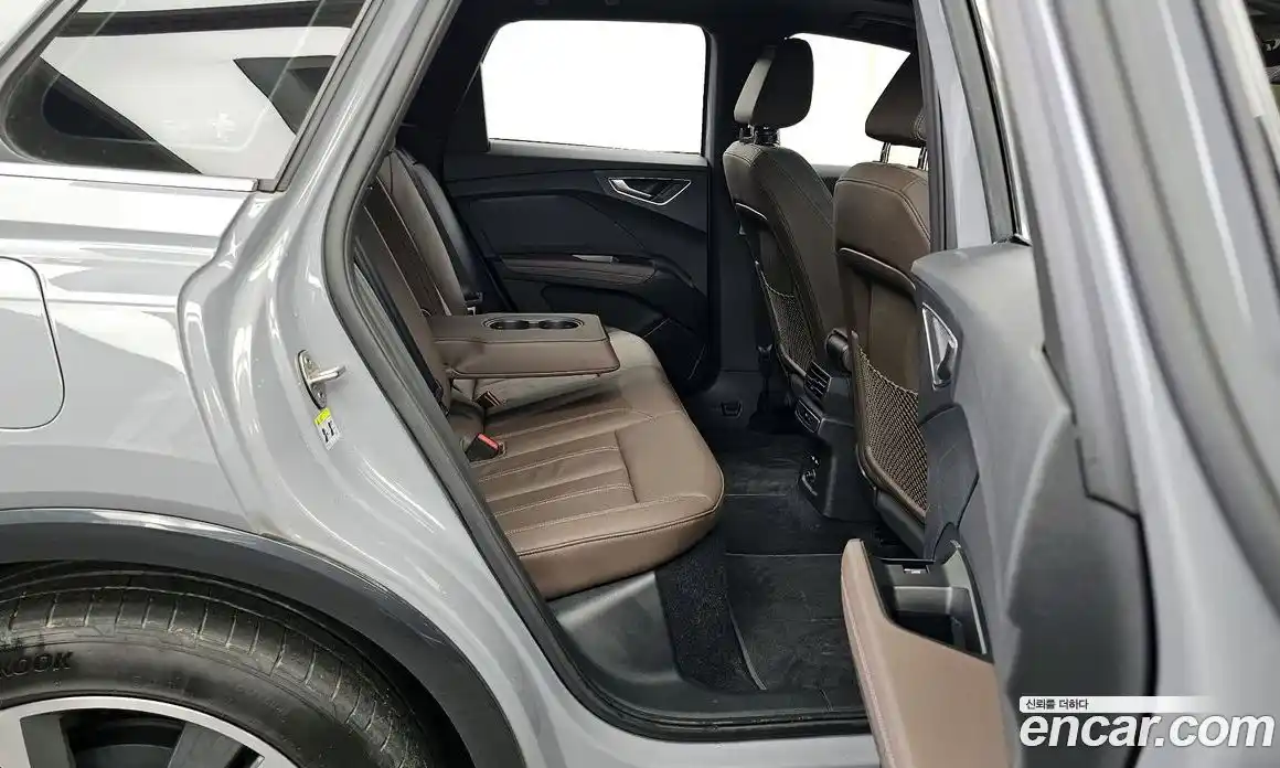 Audi Q4 e-tron 2023 0.2 Автомат в Москве № 134854, фото 10